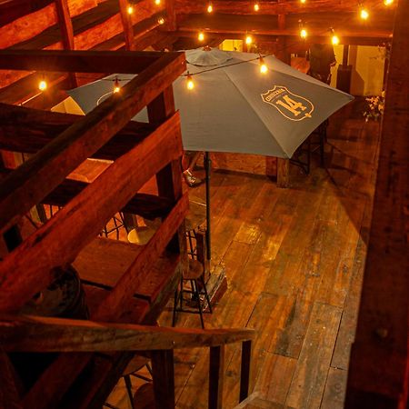 Kamazoztz Hostel And Travel Antigua Extérieur photo