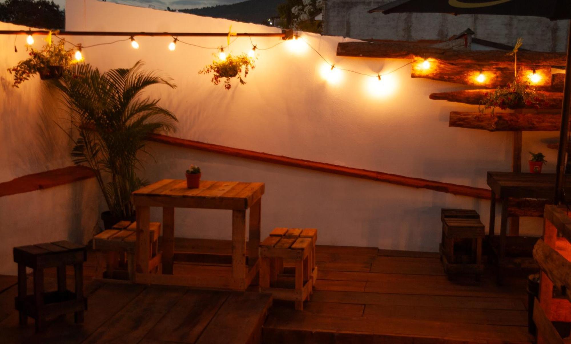 Kamazoztz Hostel And Travel Antigua Extérieur photo