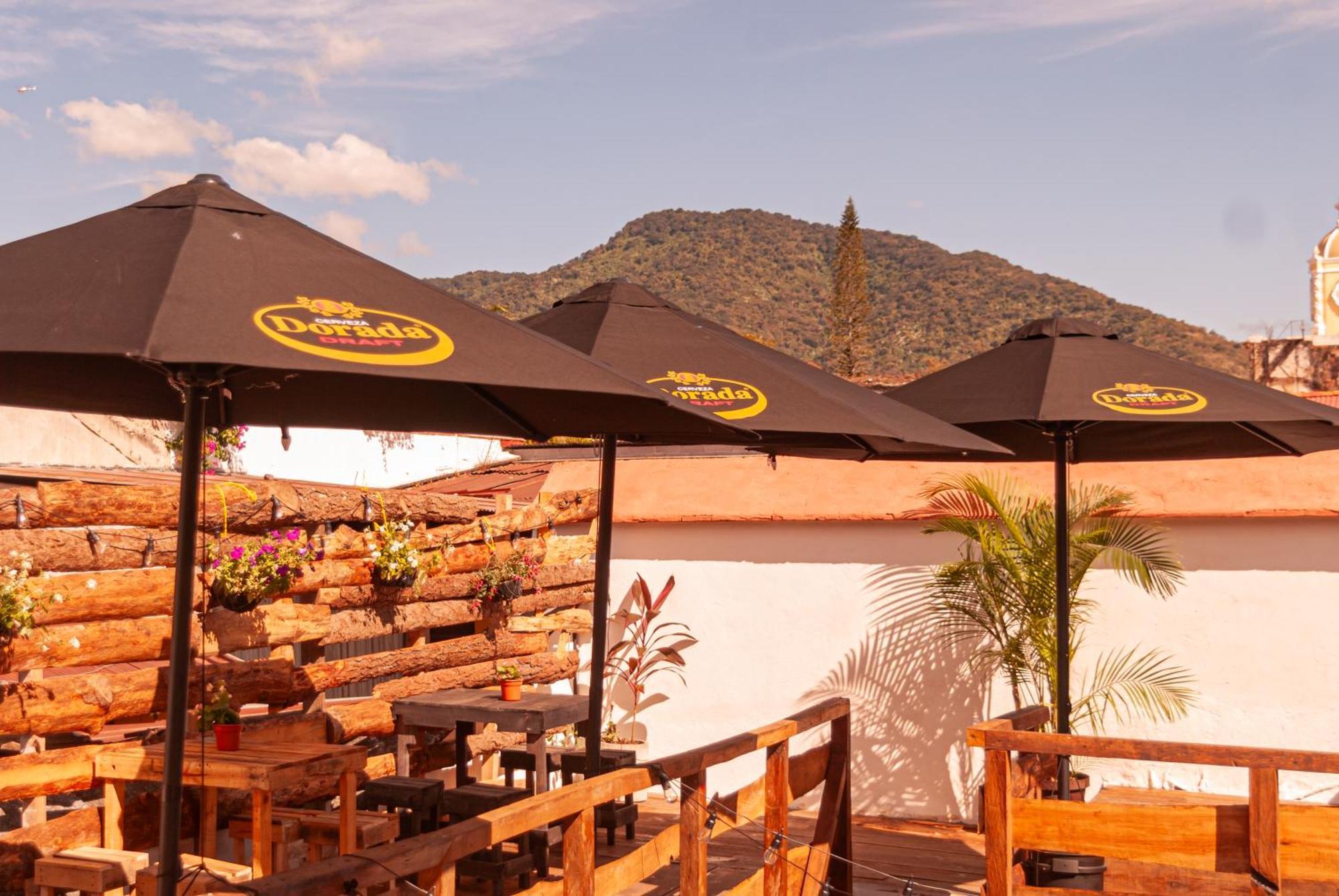 Kamazoztz Hostel And Travel Antigua Extérieur photo