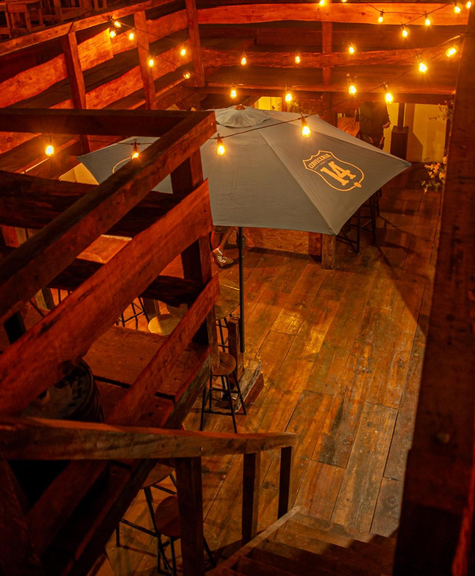 Kamazoztz Hostel And Travel Antigua Extérieur photo