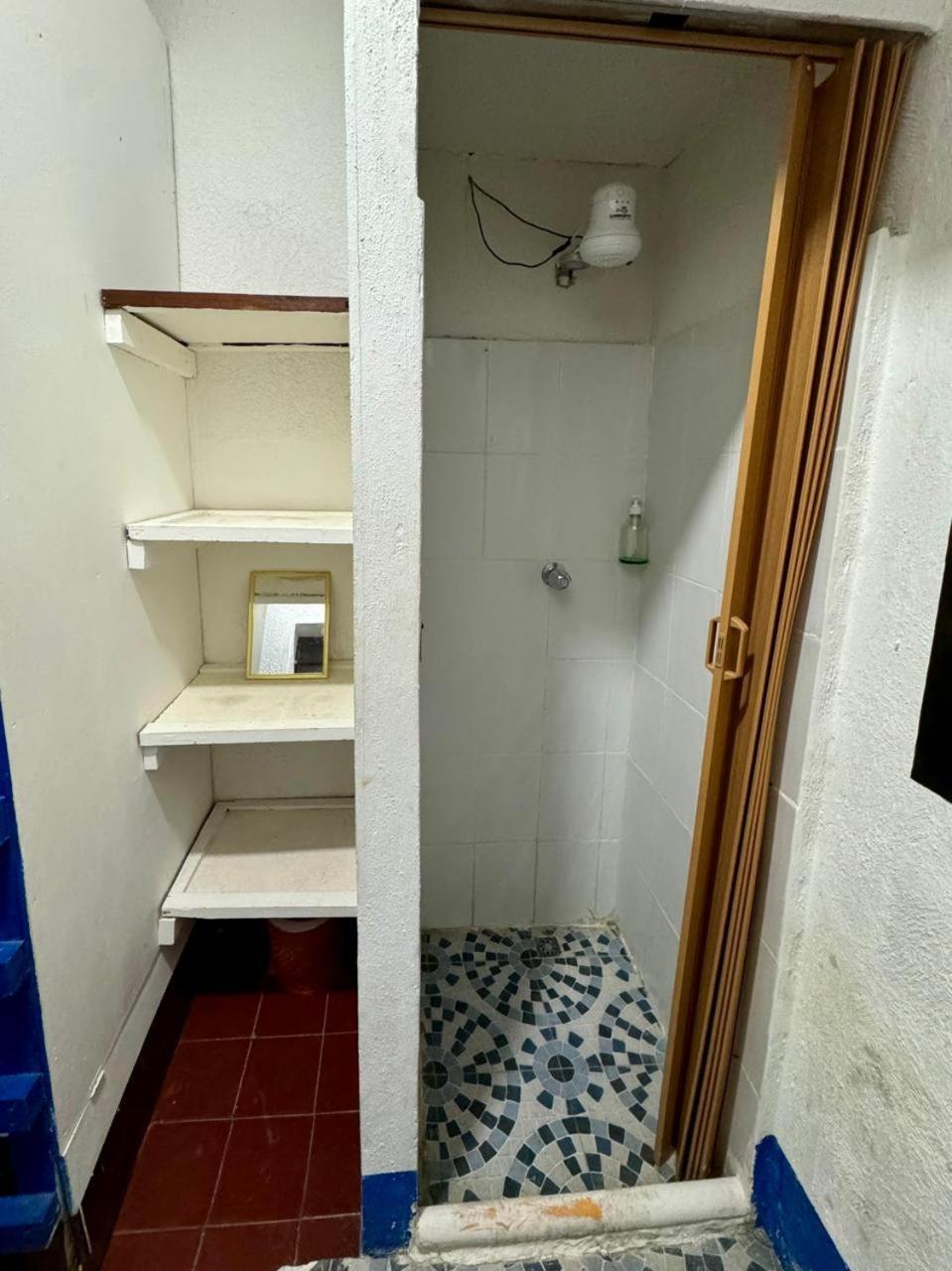 Kamazoztz Hostel And Travel Antigua Extérieur photo