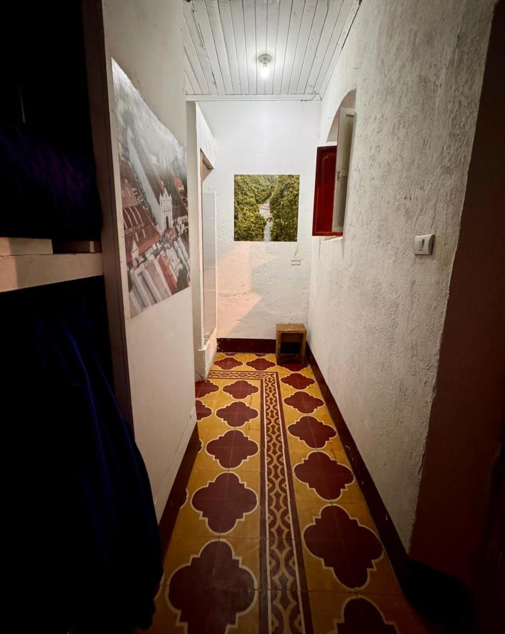 Kamazoztz Hostel And Travel Antigua Extérieur photo