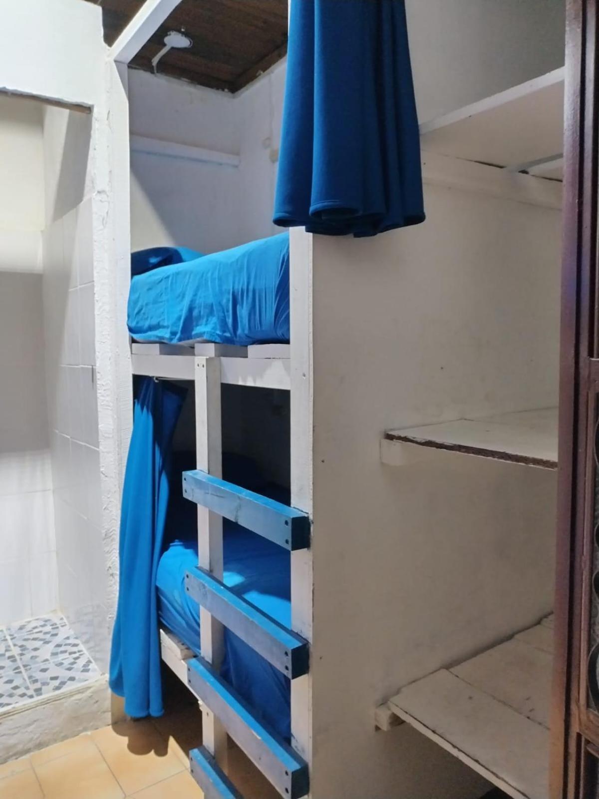 Kamazoztz Hostel And Travel Antigua Extérieur photo
